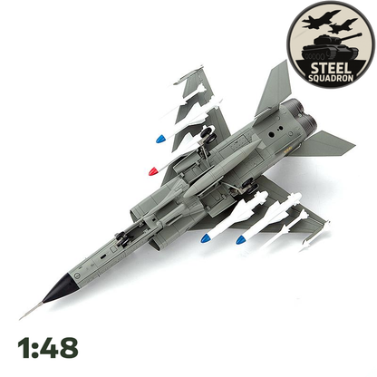 Chinese JH-7 Flying Leopard (1:48)